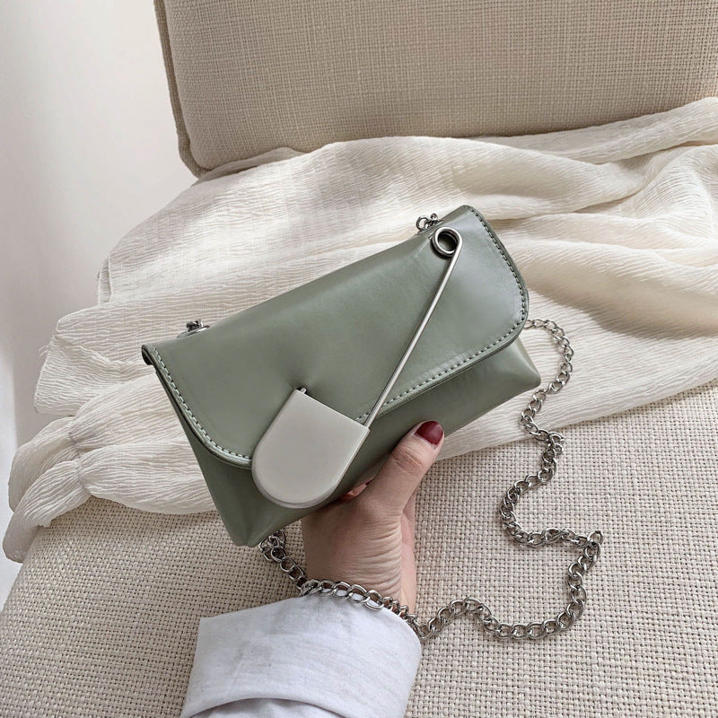 Pin chain shoulder bag Hanzuva