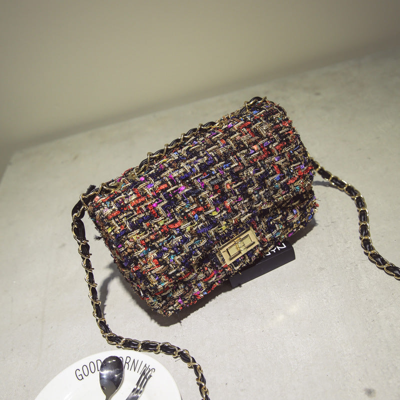 Autumn and winter new women's bag wild small square bag Japan and South Korea fashion lock chain bag shoulder slung