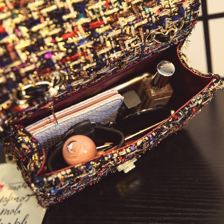 Autumn and winter new women's bag wild small square bag Japan and South Korea fashion lock chain bag shoulder slung