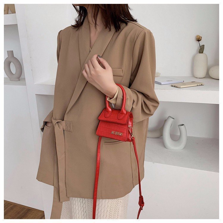 Vintage Handbag French Niche Bag Single Shoulder Messenger Small Square Bag Hanzuva