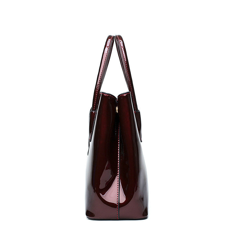 Patent leather bag Hanzuva