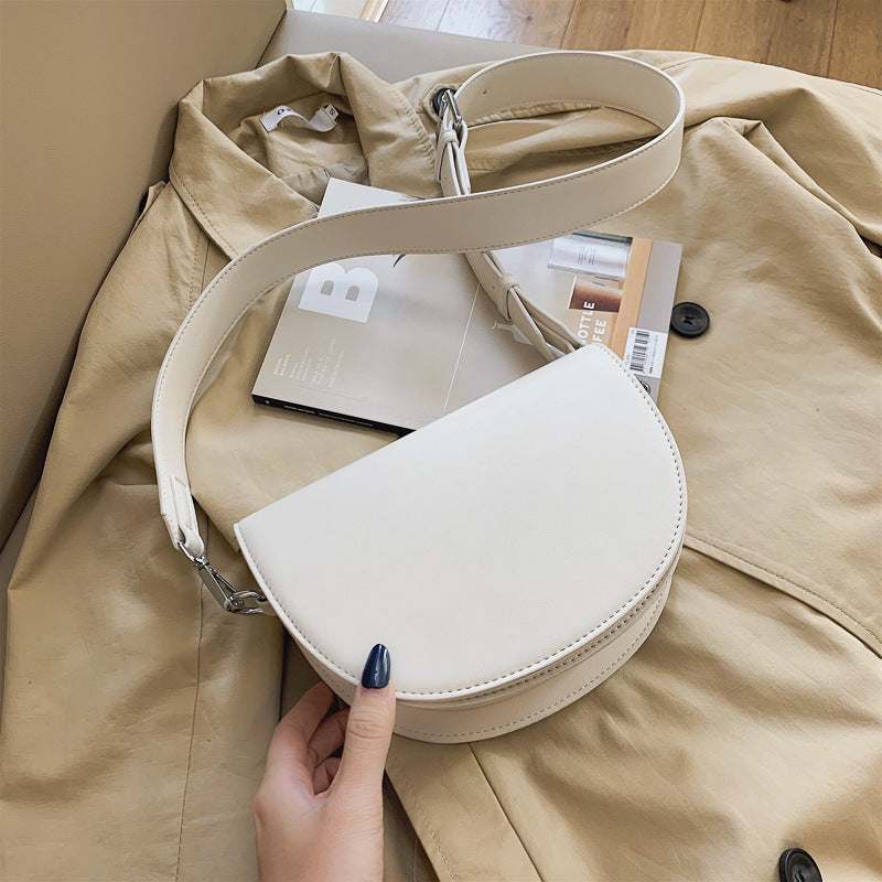 Women's Fashion One-shoulder Messenger Saddle Bag
