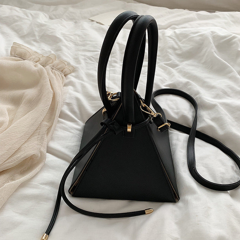 Triangle bag Hanzuva