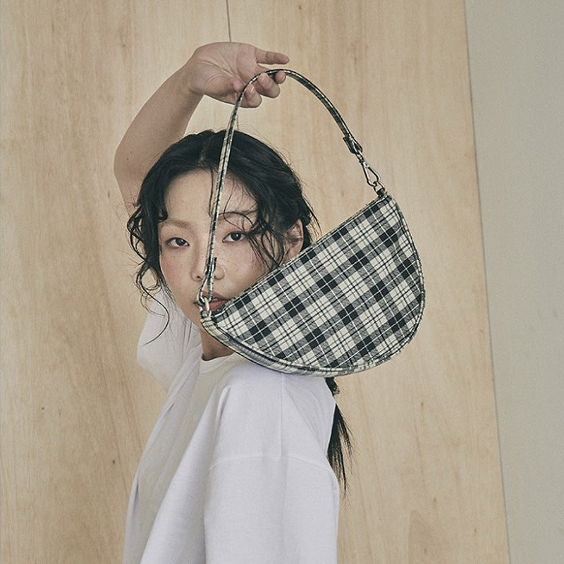 Striped plaid irregular saddle bag shoulder bag Hanzuva