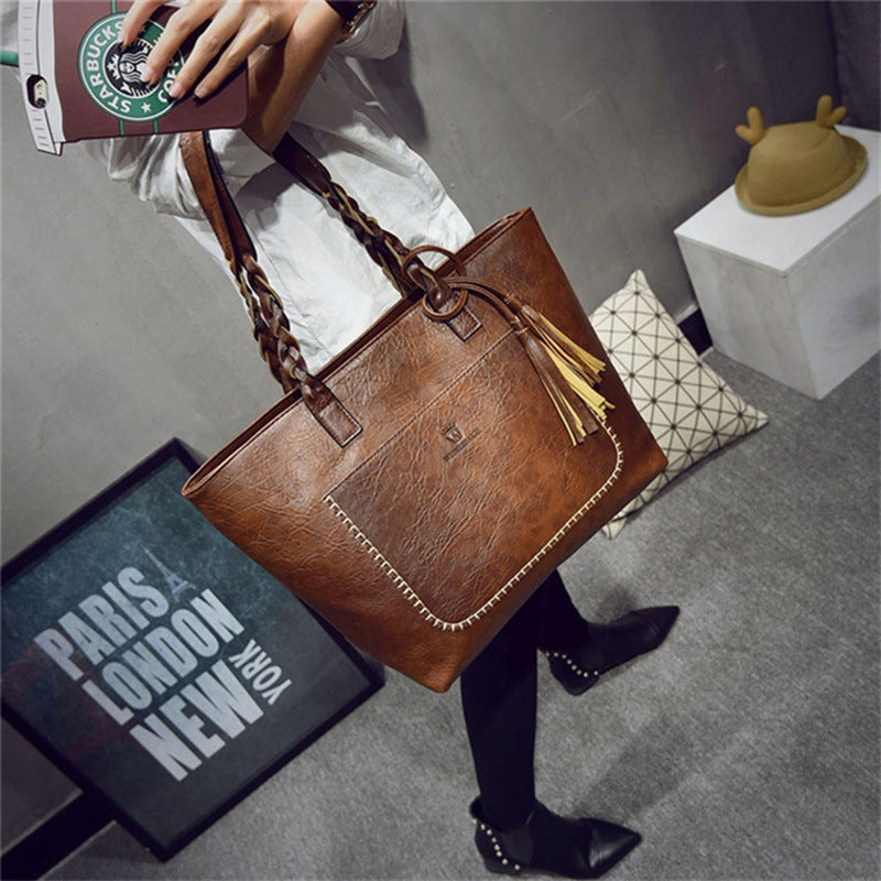 Letter hand bag Hanzuva
