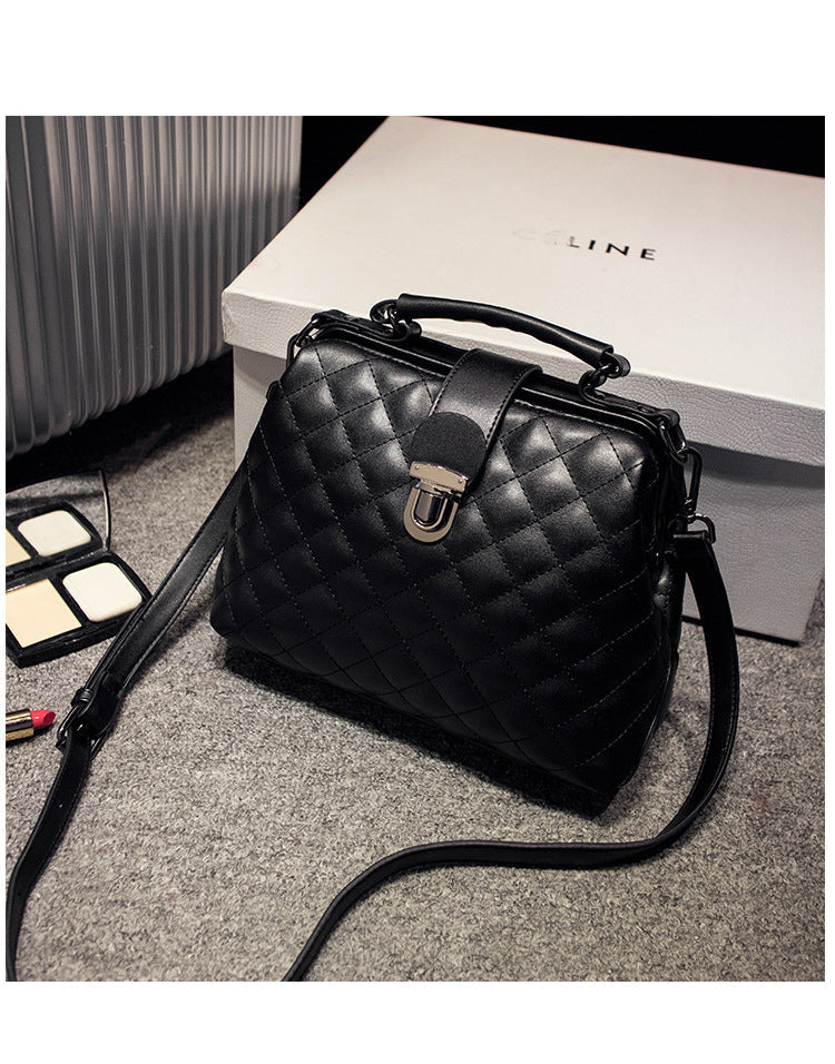 Leather bags 2021 new summer Lingge leather retro Doctor Bag Fashion Shoulder Bag hand Hanzuva