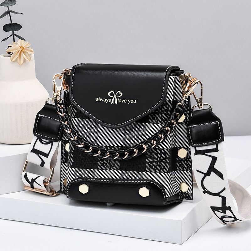 New Stylish And Lightweight Mini Crossbody Vertical Shoulder Bag