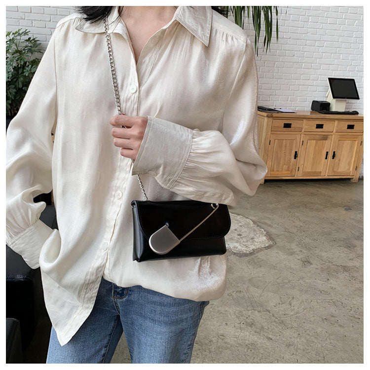 Pin chain shoulder bag Hanzuva
