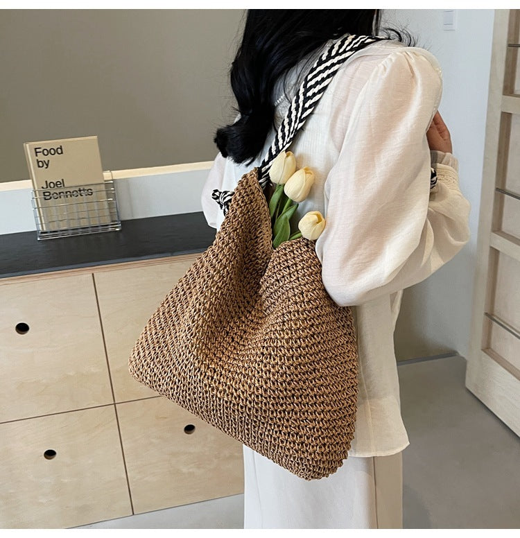 Summer Large Capacity Straw Women's Seaside Vacation Commuter Shoulder Bag