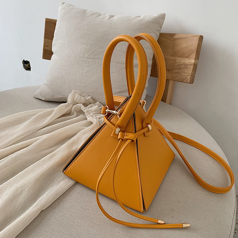 Triangle bag Hanzuva