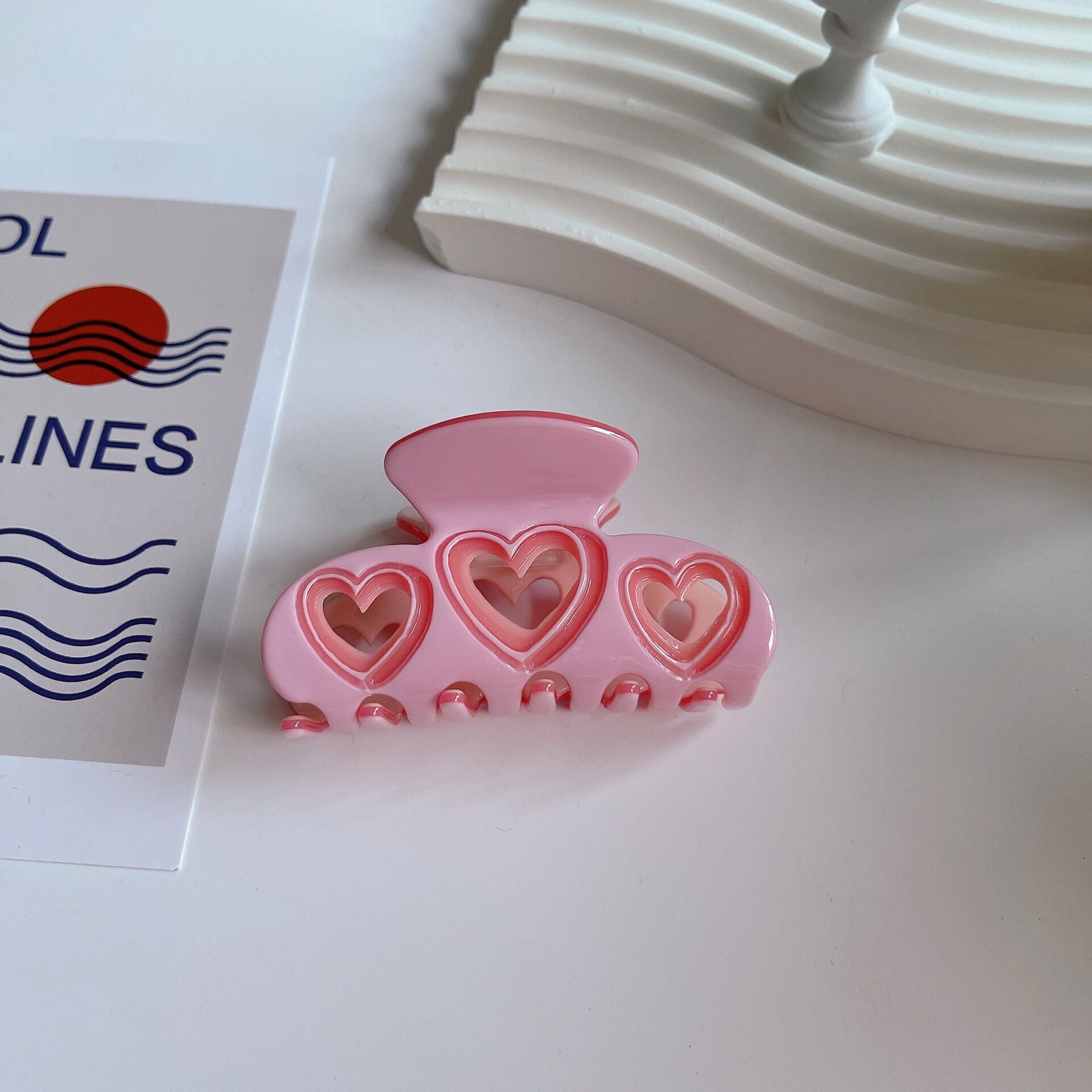 Cute Hollow Girl Heart Grip