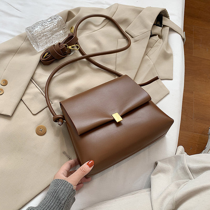 Niche design bag for women new fashion Winter retro soft leather fashion internet popular all-match shoulder bag messenger bag Hanzuva