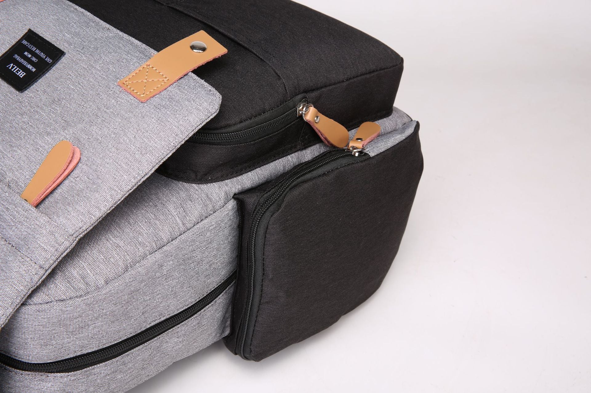 Large-capacity Multifunctional Outdoor Travel Mother