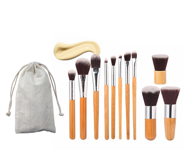 11 bamboo handles, makeup brush, tool set, linen bag, blush brush, foundation brush, and a full set of makeup. Hanzuva
