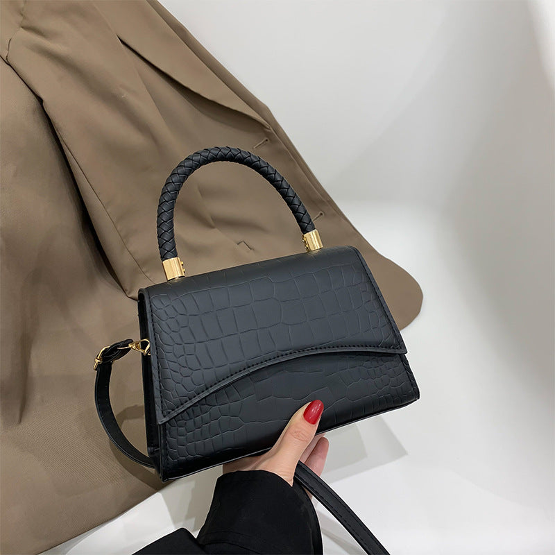 Women's Fashion Temperament Retro Single Shoulder Crossbody Bag